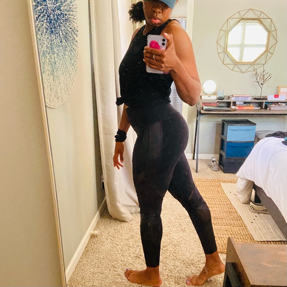 Alo Epic High Waist Compression Legging Moto Vibes